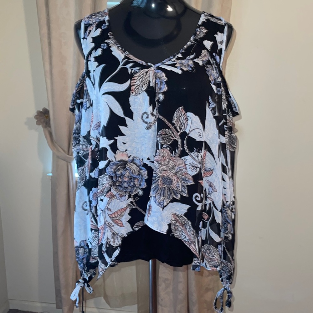 By & By cold shoulder blouse